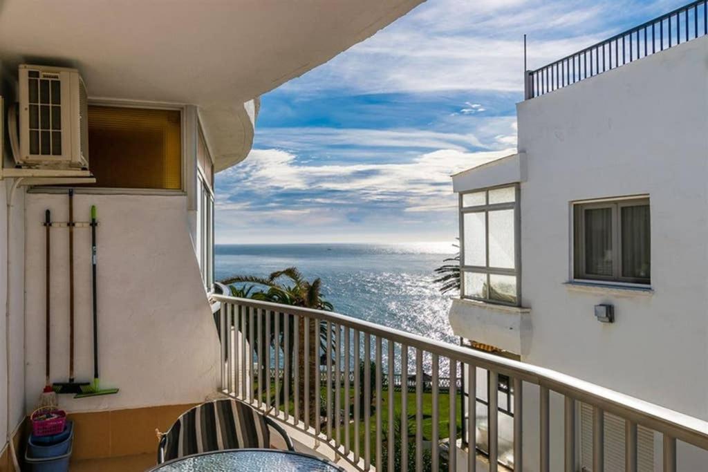 Acapulco Playa -Nerja Apartment Exterior photo