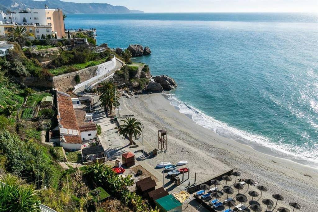 Acapulco Playa -Nerja Apartment Exterior photo